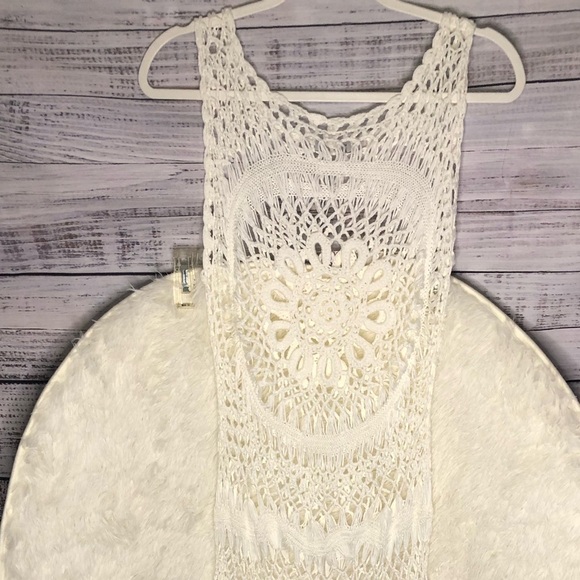VENUS White Crochet Sleeveless Coverup Dress NWOT M/L - Picture 11 of 16